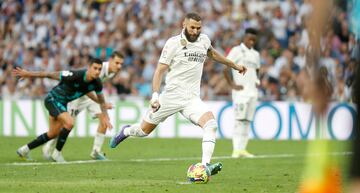 Internada de Lucas Vázquez en el área que termina en un derribo de Ramazani. No falló Benzema desde los once metros, engañando a Fernando, lanzando un disparo preciso al lado derecho. 