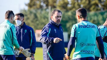 "El Levante ha podido preparar el partido con m¨¢s opciones"