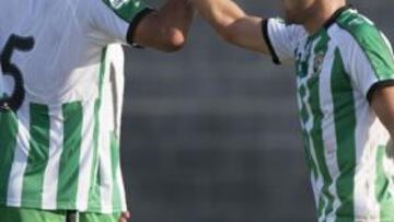 Racing y Barakaldo emparaton a uno.