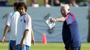 <B>CONFIANZA. </B>Luis mantendrá su confianza en Raúl y en Torres para la delantera de la selección.