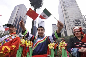 la bandera de México y de su país