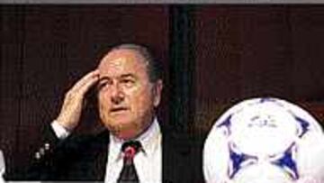 Blatter pide firmeza.