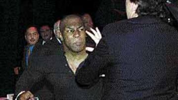 <b>05:30 DE LA MAÑANA.</b> La pelea tuvo lugar en la puerta de un hotel.