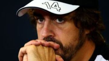 ¿Podría volver a activarse la opción de Alonso a Mercedes?