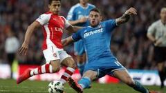 Arsenal y Alexis aseguran un nuevo año en la Champions