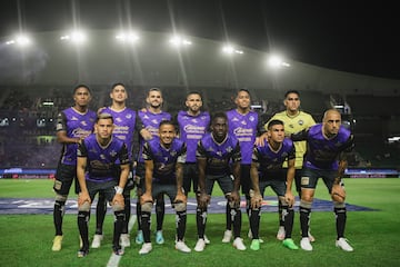 Foto del once inicial de los Arrebatados cuando recibieron a Santos en el Kraken.