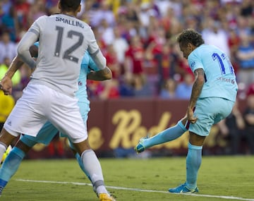 Neymar anotó el 1-0.