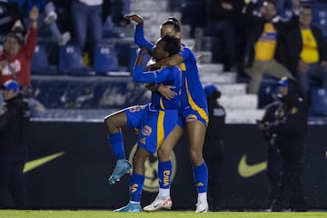   Chrestinah Kgatlana celebrates her goal 0-1 of Tigres during the Semifinal first leg match between America and Tigres UANL as part of the Liga BBVA MX Femenil, Torneo Apertura 2024 at Ciudad de los Deportes Stadium on November 14, 2024 in Mexico City, Mexico.