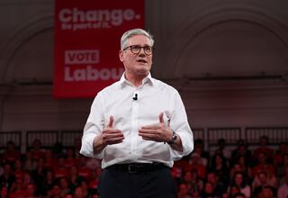 ¿Quién es Keir Starmer, el líder del Partido Laborista que aspira a ser primer ministro en Reino Unido?