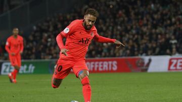 Neymar Jr. of Paris during the French championship Ligue 1 football match between AS Saint Etienne and Paris Saint-Germain on December 15, 2019 at Geoffroy-Guichard stadium in Saint Etienne, France - Photo Pierre Louis Berthoin / DPPI
15/12/2019 ONLY