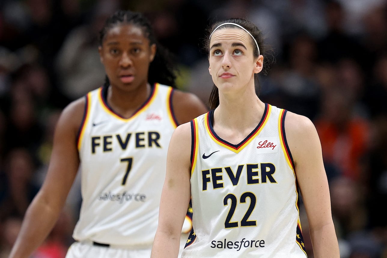 How many WNBA teams make the playoffs and when does the postseason