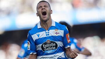 LA CORUNA, SPAIN - AUGUST 18: Ager Aketxe of Deportivo de La Coruna celebrates after scoring his team&#039;s second goal during the La Liga Smartbank match between Deportivo de La Coruna and Real Oviedo at Abanca Riazor Stadium on August 18, 2019 in La Co