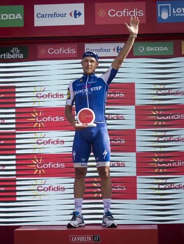 Matteo Trentin ganador de la cuarta etapa. 