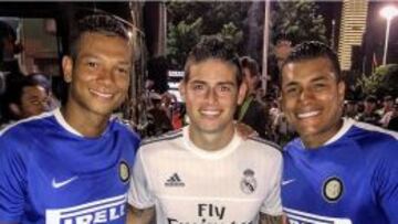 Los tres jugadores comparten luego del partido del Real Madrid contra Inter en territorio chino. 