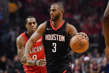 2. Chris Paul. Empatado con LeBron, CP3 ocupa la segunda posicin con sus 35,65 millones. El base renov este verano por 160 millones y cuatro a?os con los Rockets.