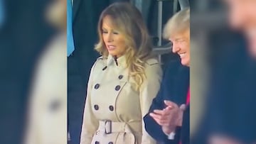 La cara de Melania Trump después de sonreír junto a Donald Trump