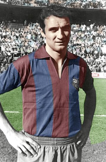 Jug¨® una ¨²nica temporada en el Osasuna, la de 1961-62. Visti¨® la camiseta del Barcelona desde 1962 hasta 1972.