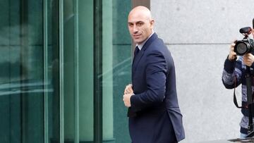 Rubiales: "Esperamos que Luis Enrique coloque a España en lugar que se merece"