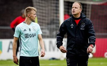 Ajax vs Manchester United Europa League final 2017: how and where to watch