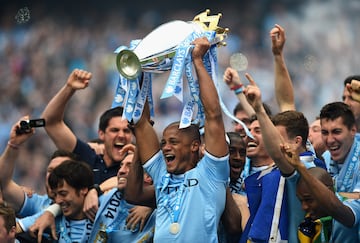 El Manchester City lo fichó en agosto de 2008 con 22 años de edad, permaneció en el club durante once temporadas en las que consiguió: cuatro veces Campeón de la Copa de la Liga de Inglaterra, cuatro veces Campeón de la Premier League y dos veces Campeón de la FA Cup de Inglaterra y dos supercopas de Inglaterra.
