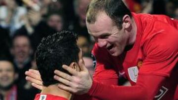 <b>MANCHESTER 2 - INTER 0.</b> El Manchester United pasó a los cuartos de final tras derrotar al Inter de Mourinho con los goles de Vidic y Cristiano Ronaldo.