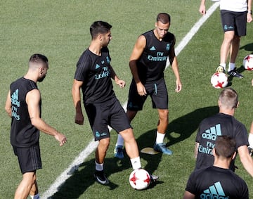 Cristiano y Modric protagonistas en el entrenamiento