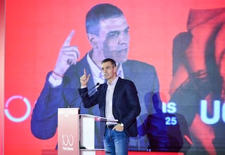 El presidente del Gobierno y secretario general del PSOE, Pedro Sánchez, interviene durante el acto conmemorativo por el centenario de la muerte de Pablo Iglesias Posse, en la sede de UGT, a 9 de diciembre de 2025, en Madrid (España). Hoy, 9 de diciembre, se cumplen 100 años del fallecimiento de Pablo Iglesias Posse, fundador del PSOE y de UGT.
09 DICIEMBRE 2025;PSOE;SOCIALISTAS;SOCIALISMO;FUNDADOR;PABLO IGLESIAS POSSE;UGT;PRESIDENTE;
Gustavo Valiente / Europa Press
09/12/2025