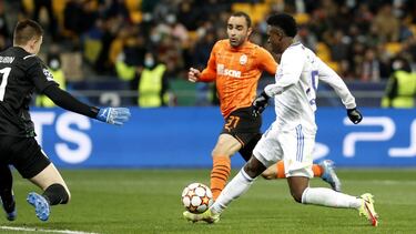 Vinicius viaja del prejuicio al clamor