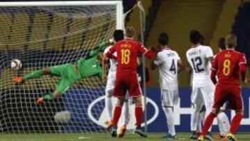 Dante Rigo, derecha, marca su gol para B&eacute;lgica contra Costa Rica.