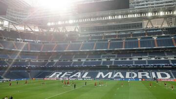 Los jugadores del Uni¨®n Berl¨ªn se entrenan en el Santiago Bernab¨¦u en la v¨ªspera del partido contra el Real Madrid en la primera jornada de la fase de grupos de la Champions.
