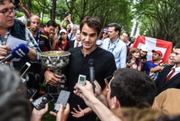 El día después: Federer celebró su título con los fans