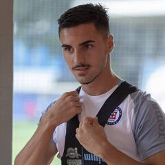 Eustáquio no se quedará en Portugal y regresará a Cruz Azul