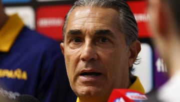 MADRID, SPAIN - AUGUST 08: Sergio Scariolo, coach, attends during the training session of Spain Basketball Team celebrated at Movistar Academy Magarinos pavilion on August 08, 2022, in Madrid, Spain. (Photo By Oscar J. Barroso/Europa Press via Getty Images)