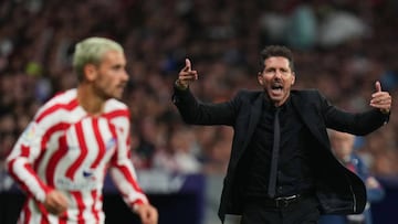 MADRID, SPAIN - SEPTEMBER 18: Diego Simeone, Head Coach of Atletico de Madrid reacts during the LaLiga Santander match between Atletico de Madrid and Real Madrid CF at Civitas Metropolitano Stadium on September 18, 2022 in Madrid, Spain. (Photo by Angel Martinez/Getty Images)