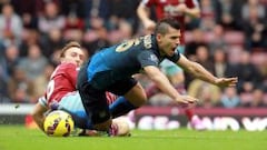 El City se aleja del líder tras caer ante West Ham