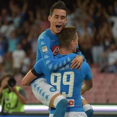 El Nápoles tumba al Milán con dobletes de Milik y Callejón