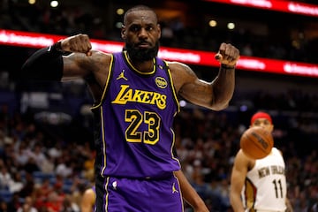 Es el segundo basquetbolista de la lista y cierra el top 10. Ha conseguido cuatro títulos de NBA, ha estado cuatro veces en la final MVP, ha sido 4 veces el mejor jugador, 4 veces el atleta del año y tres veces campeón olímpico. 