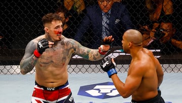 Mixed Martial Arts - UFC 321 - UFC Heavyweight Title - Tom Aspinall v Ciryl Gane - Etihad Arena, Abu Dhabi, United Arab Emirates - October 25, 2025 Tom Aspinall in action during his fight against Ciryl Gane REUTERS/Rula Rouhana