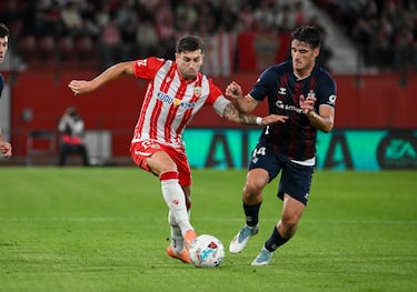 Adrián Embarba se convierte en el líder del Almería