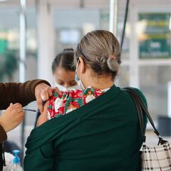 IMSS lanza importante aviso sobre la vacuna del VPH, dosis, a quiénes aplica y hasta cuándo