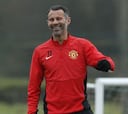 Giggs cumple 40 años; media vida al servicio del United