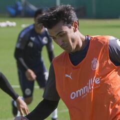 Oficial: Oswaldo Alanís podrá jugar con Chivas desde este sábado