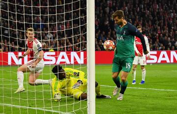 Lucas Moura también anotó el segundo del Tottenham, que supuso el 2-2.