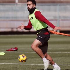 El Córdoba encuentra en Alves a su central