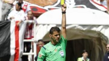 El colegiado Gil Manzano.