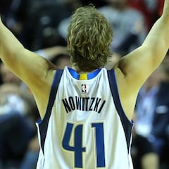 Deron Williams y Nowitzki electrifican a la Arena CDMX