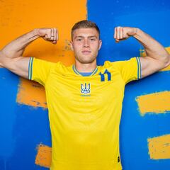 ‘‘Dovbyk recuerda mucho a Vieri por su definición’’