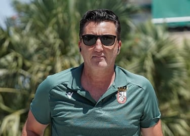 El Ceuta, tocar tierra para seguir