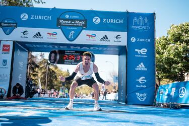 La Maratn de Madrid se supera con su paso por Sol