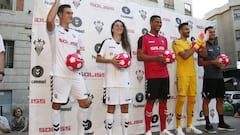 El Albacete present&oacute; hoy sus nuevas equipaciones.